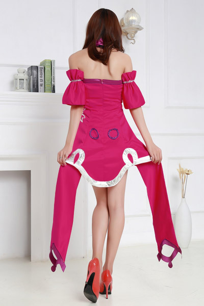 ビビッドピンクワンピース